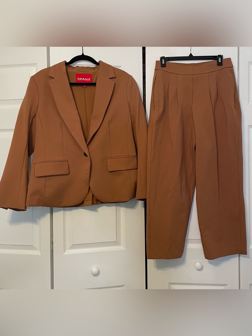 SPANX Brown Tan Women's Two-Piece Ponte Blazer and Trouser Set